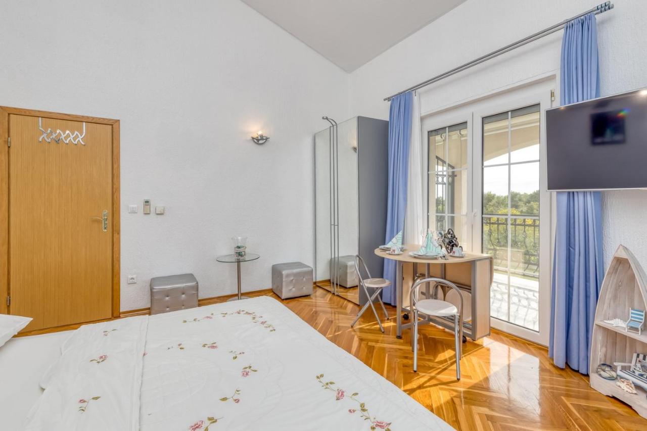 Apartments Covic Antonzi Esterno foto