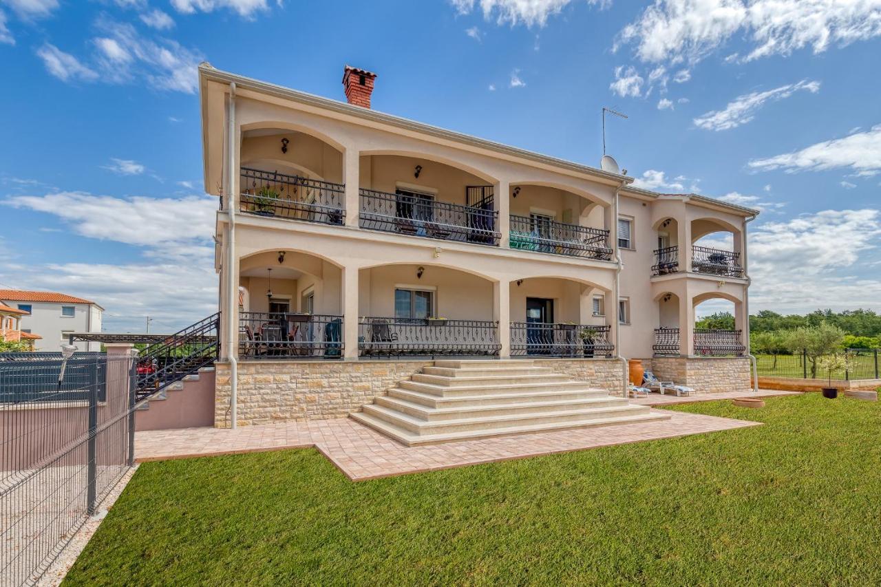 Apartments Covic Antonzi Esterno foto